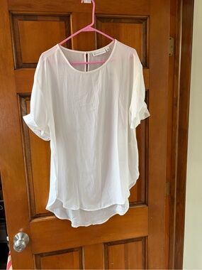 NWT Lightweight White Women's Blouse - Flowing Short Sleeve Top